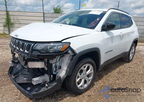 2024 Jeep Compass Latitude 4X4 из США, поврежденный, VIN 3C4NJDBN8RT118946